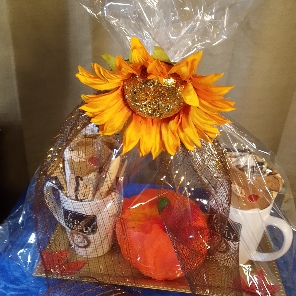 Fall Gift Basket - Picture 5 of 5
